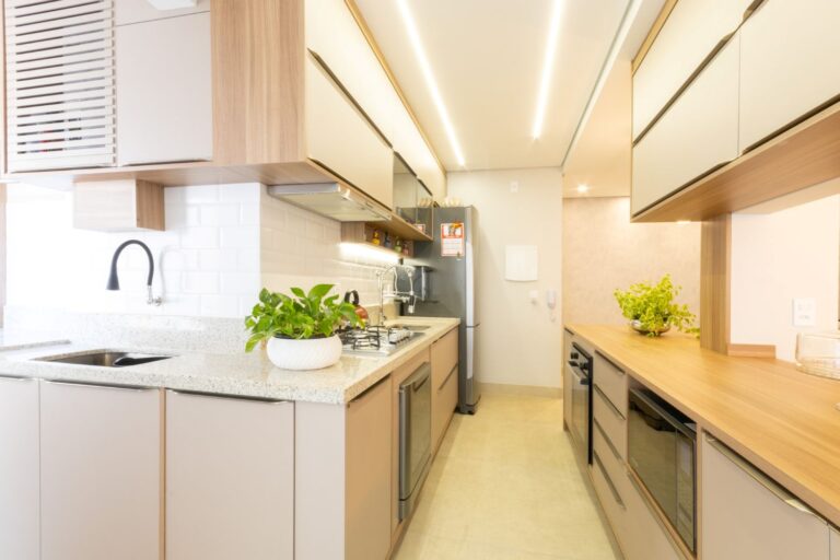 Cozinhas claras: elegância atemporal que nunca sai de moda